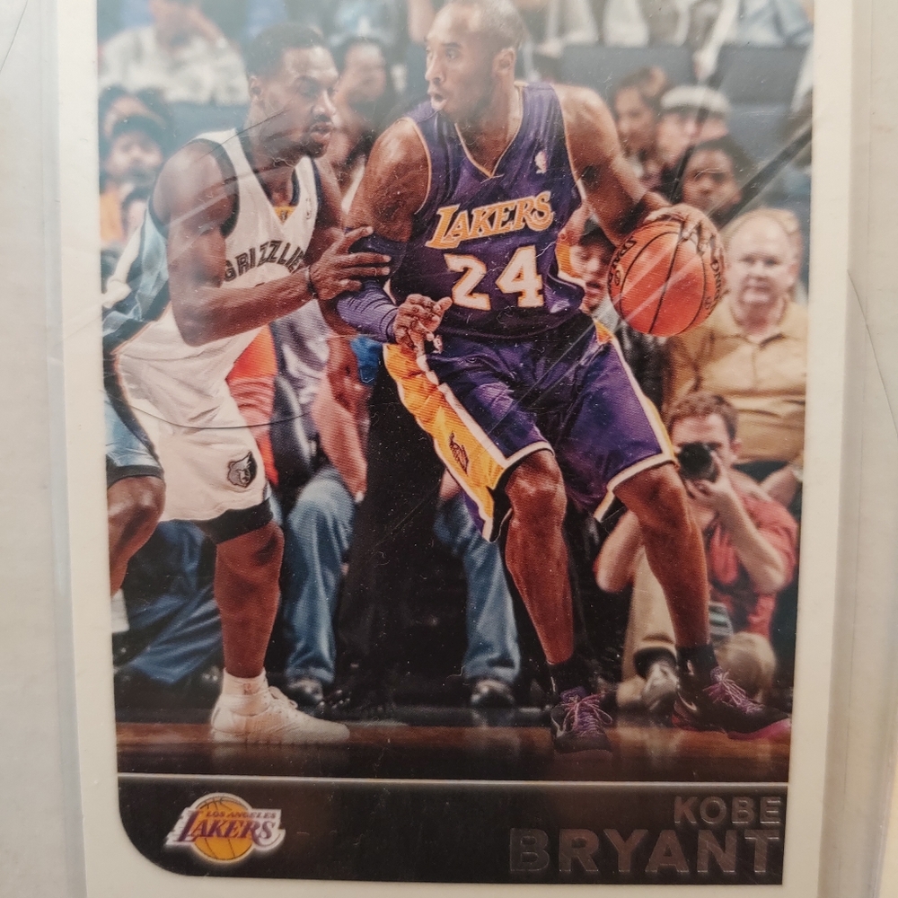 KOBE BRYANT 19th Year with Lakers Card